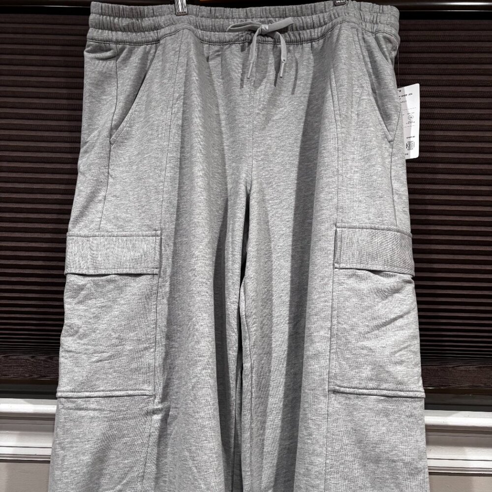 Athleta Women's Retroterry High Rise Wide Leg Cargo Pant Grey SZ: XL - Picture 7 of 16